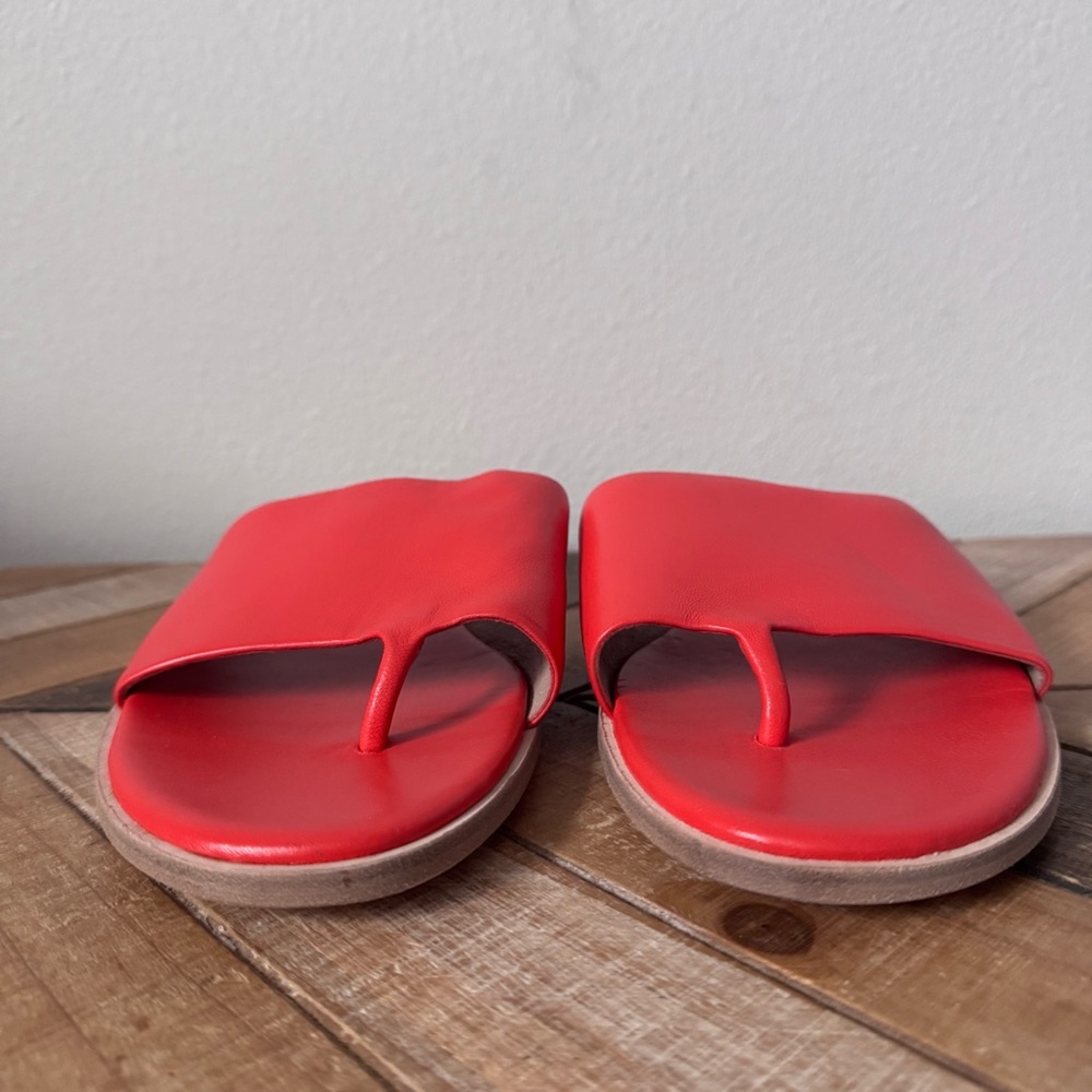 Eileen Fisher Edge Leather Sandal - Picture 7 of 11
